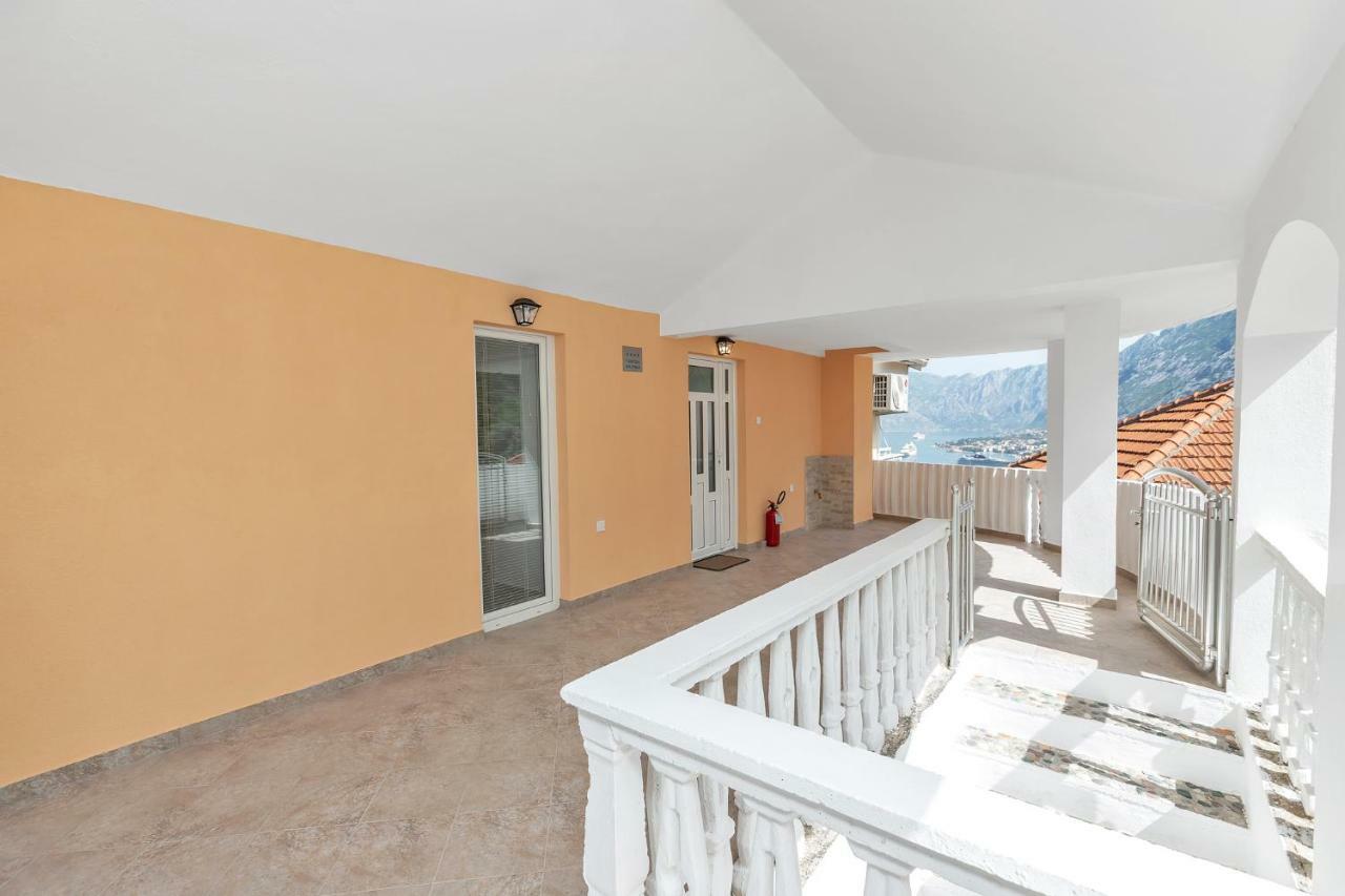 Apartment Kalle Kotor Ngoại thất bức ảnh